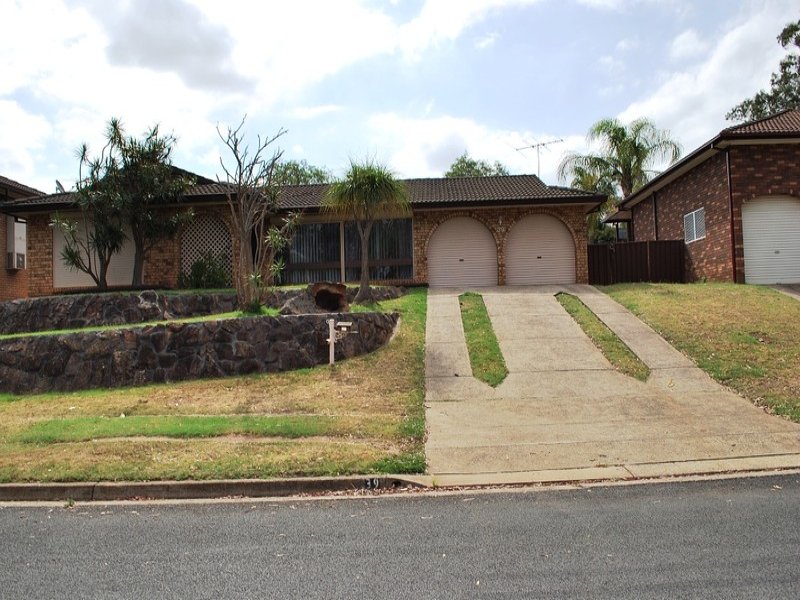 39 Birdsville Cres, Leumeah, NSW 2560