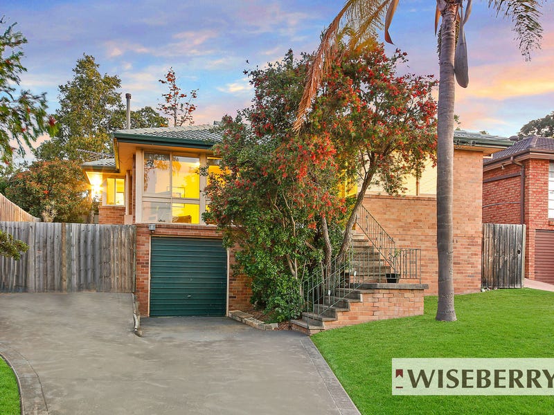 35 Oak Drive, Hall, NSW 2198