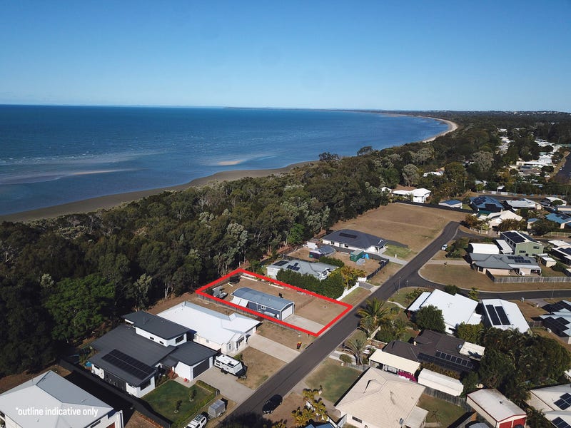 12 Sea Beach Way, Toogoom, QLD 4655
