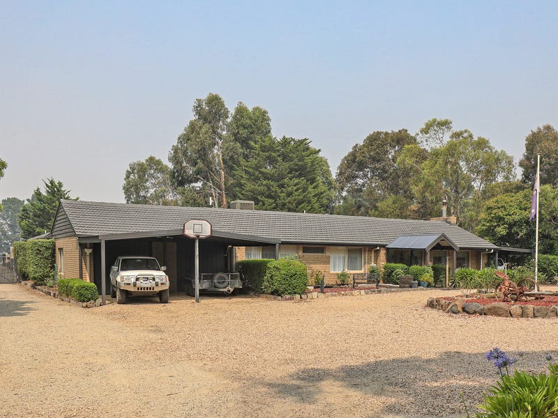 115 Sandy Creek Road, Riddells Creek, VIC 3431