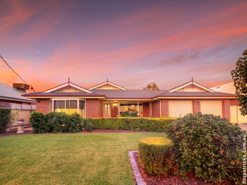27 Lansdowne Avenue, Lake Albert, NSW 2650