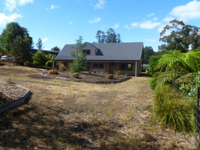 35 Victoria Road, Kinglake, VIC 3763
