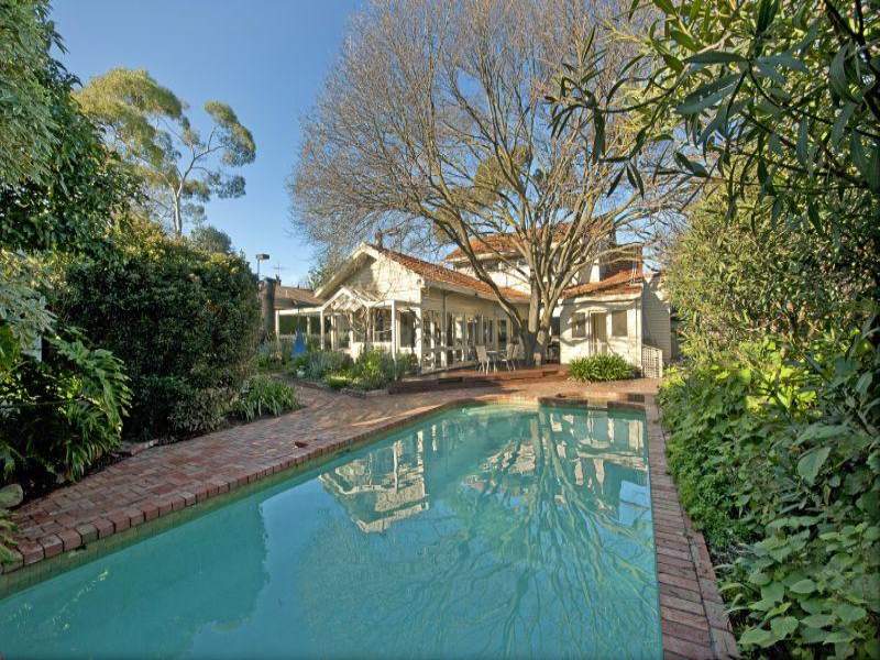 77 Parkhill Road, Kew, VIC 3101