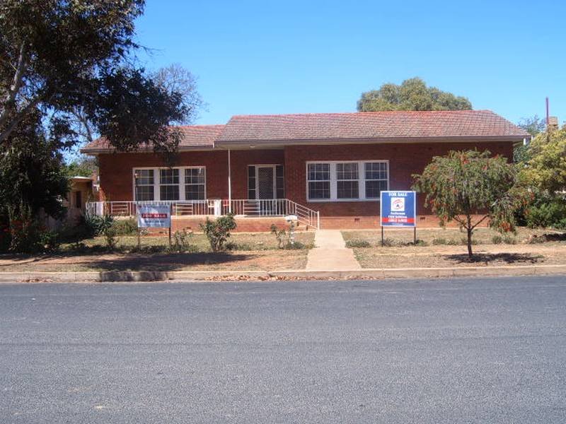 29 Victoria Street, Parkes, NSW 2870