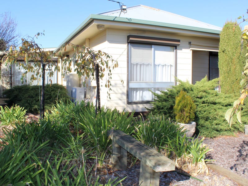64 Queen Street, Nhill, VIC 3418
