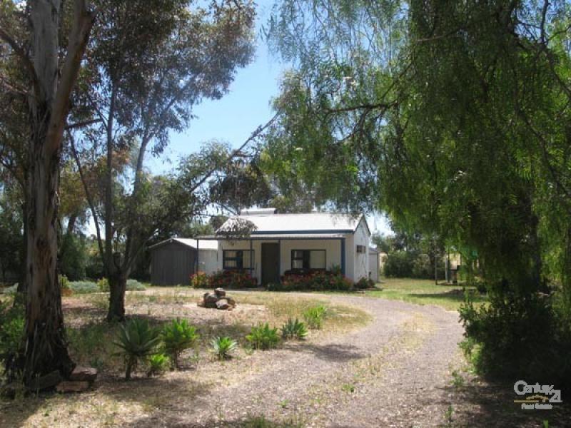 65 Kadina Road, Moonta, SA 5558 Property Details