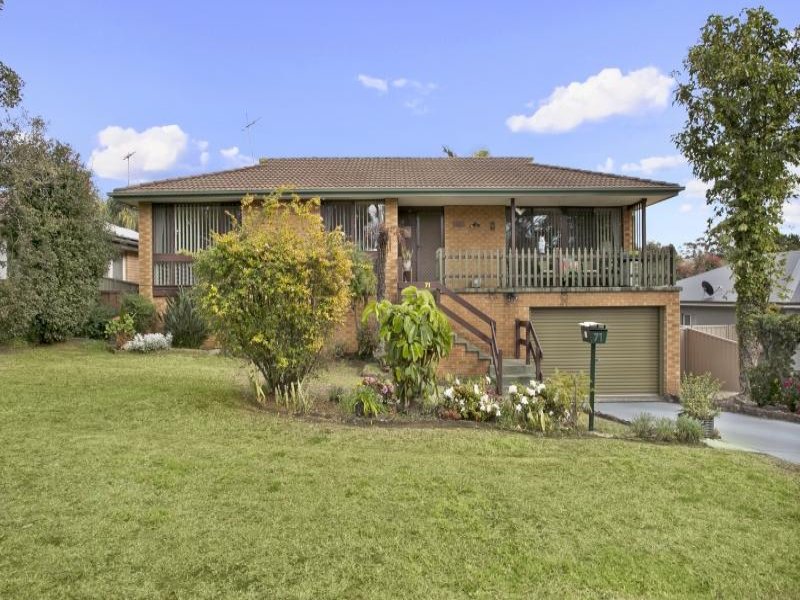 71 Greenoaks Avenue, Bradbury, NSW 2560 Property Details