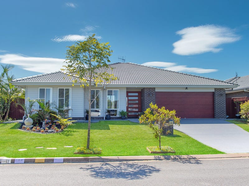 1 Lycett Street, Thrumster, NSW 2444 Property Details