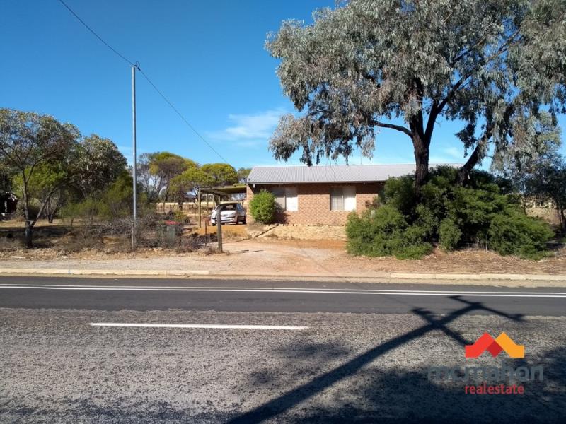 13 and 15 Great Southern Highway, Beverley, WA 6304 Property Details