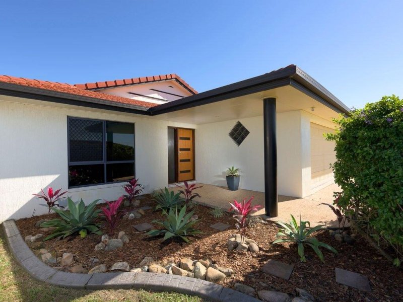 9 Angelina Avenue, Glenella, QLD 4740