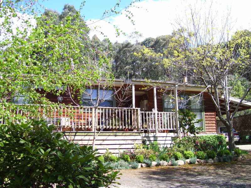 2/90 Falls Road, Marysville, Vic 3779 Property Details