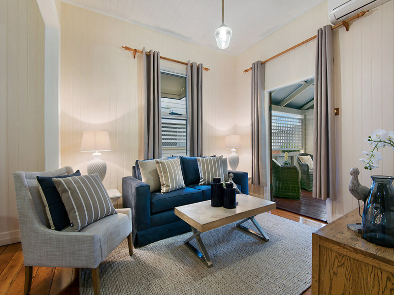 47 Mearns Street, Fairfield, Qld 4103 Property Details