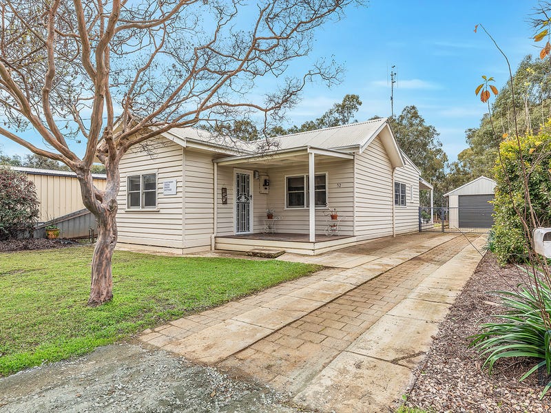 52 Moama Street, Echuca, Vic 3564 Property Details