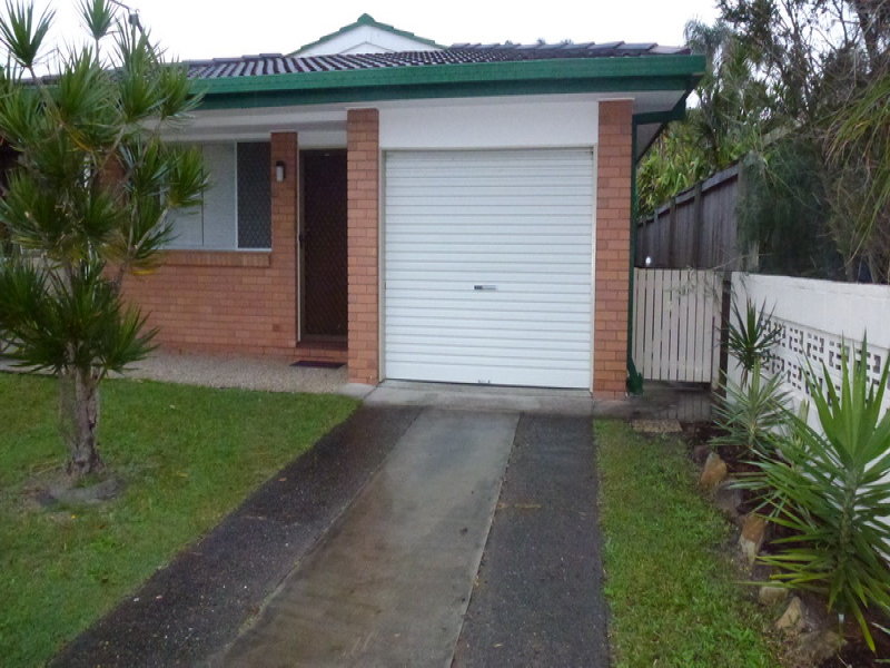 22 Chainey Avenue, Miami, Qld 4220