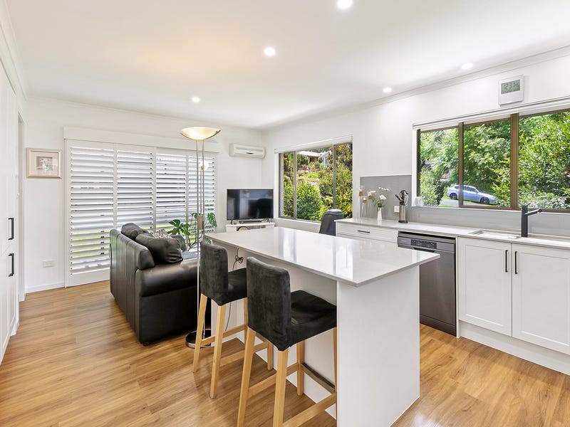 10 Griffith Street, Tamborine Mountain, QLD 4272