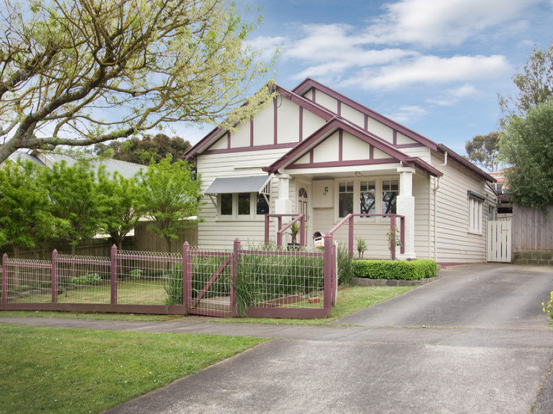 11 Church Street, Drouin, Vic 3818 Property Details