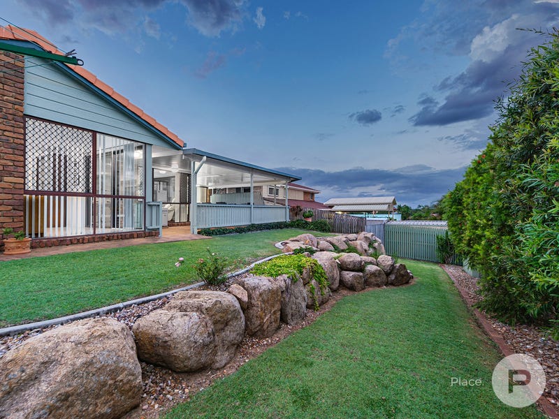 27 Daniel Drive, Albany Creek, QLD 4035