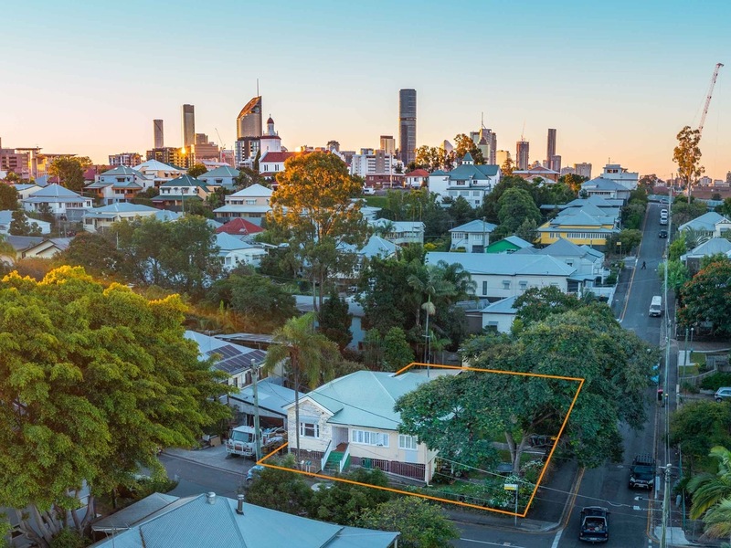 44 Lockhart Street, Woolloongabba, QLD 4102