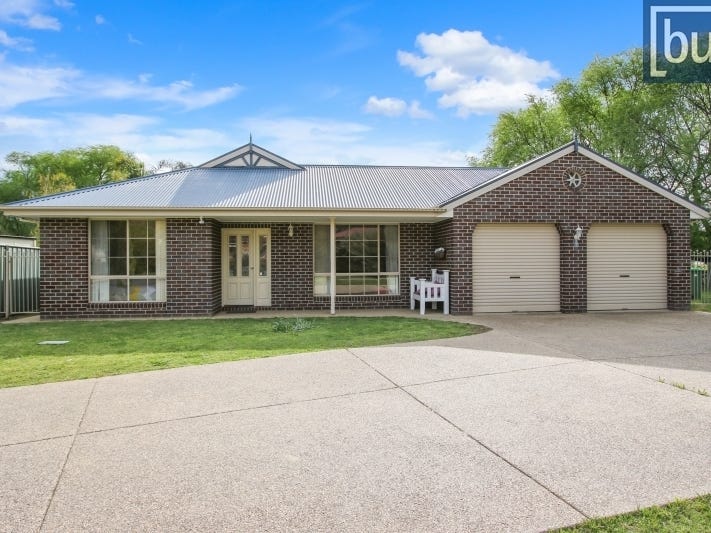 4 Emily Close, Tangambalanga, VIC 3691