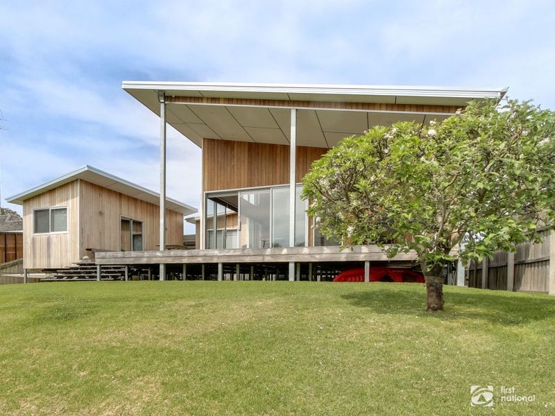 44 Robb Street, Bairnsdale, Vic 3875 Property Details