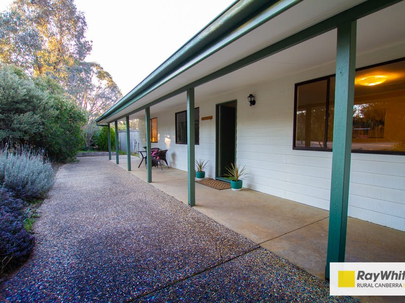 18 Vallance Drive, Murrumbateman, NSW 2582 Property Details