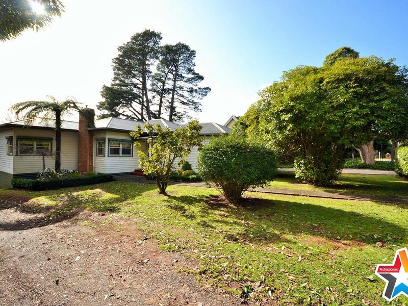 263 Monbulk Road, Silvan, VIC 3795