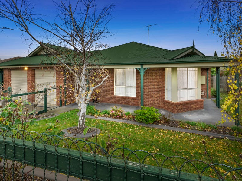 30 Meadowvale Drive, Grovedale, VIC 3216