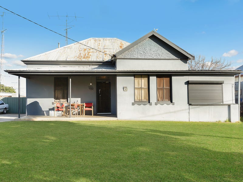 24 Elwin Street, Narrandera, NSW 2700 House for Sale
