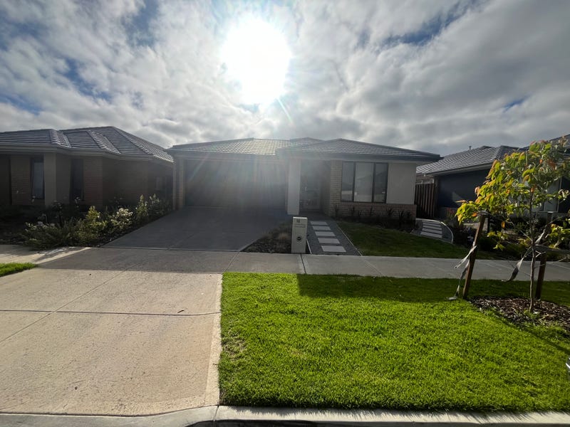 10 Median Gra, Donnybrook, VIC 3064