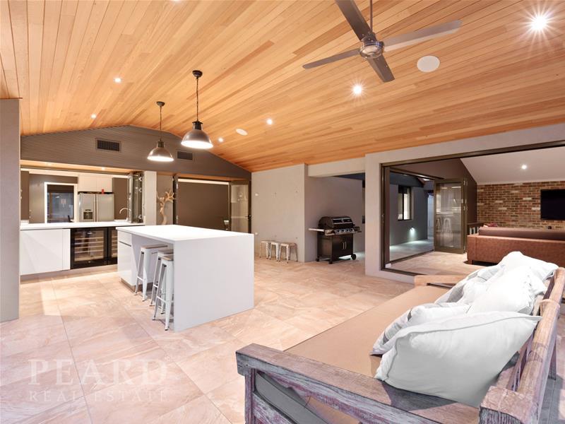 7 Creaney Drive, Kingsley, WA 6026