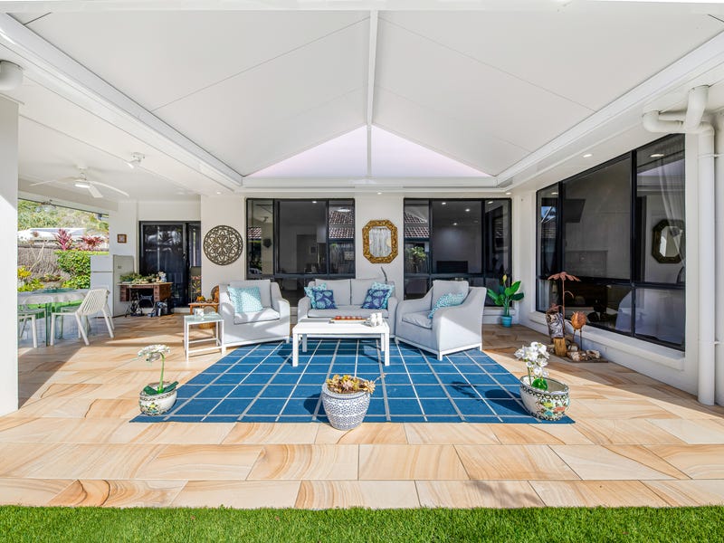 42 Prestwick Drive, Twin Waters, QLD 4564