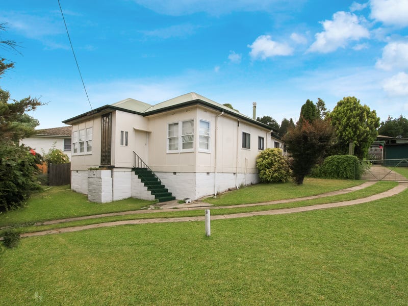 4 Bradley Street, Cooma, NSW 2630 Property Details