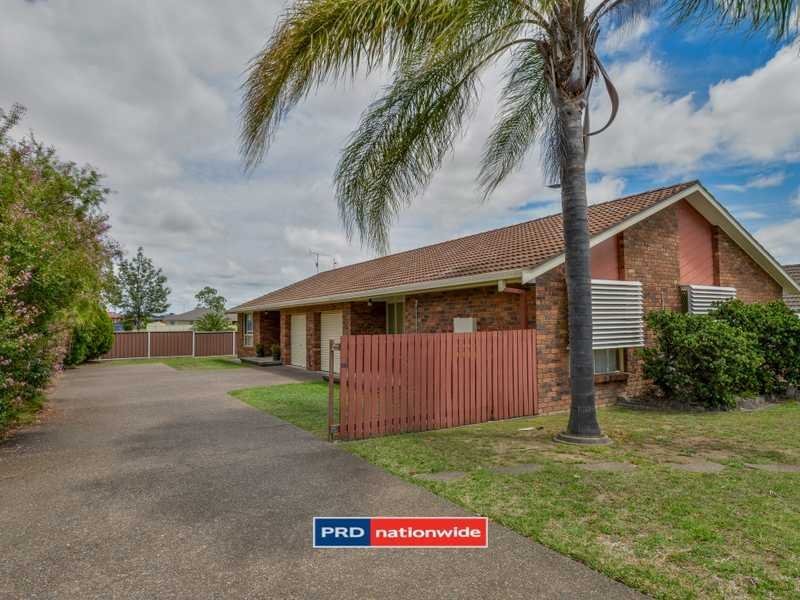 Unit 2/10 Illoura Street, Tamworth, NSW 2340 Property Details