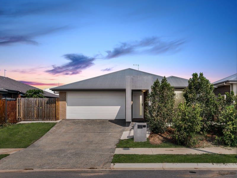 11 Greenview Avenue, South Ripley, QLD 4306