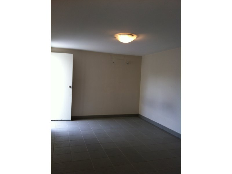 7B Ashcroft Street, Hall, NSW 2198