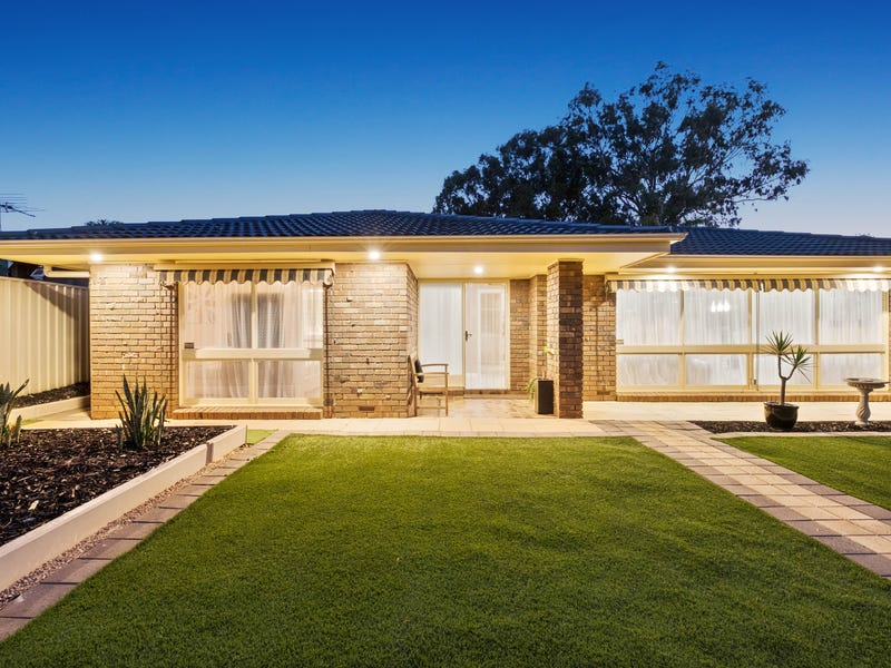 17 Lomalinda Drive, Craigmore, SA 5114 Property Details