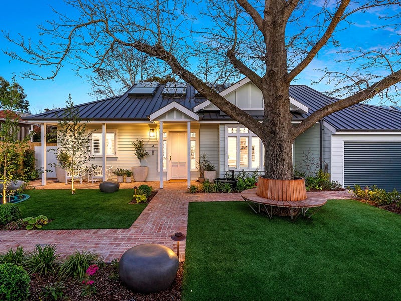 4 Bronte Court, Hampton, Vic 3188 Property Details