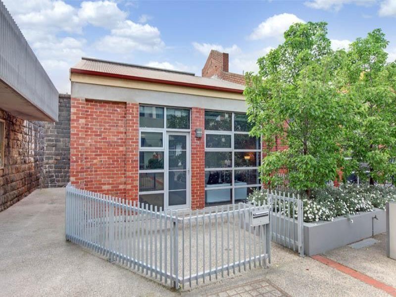 7 Industry Lane, Coburg, Vic 3058 Property Details