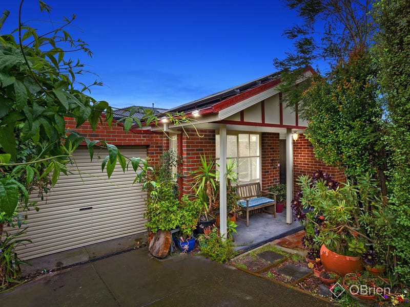 2A Monica Street, Burwood, VIC 3125