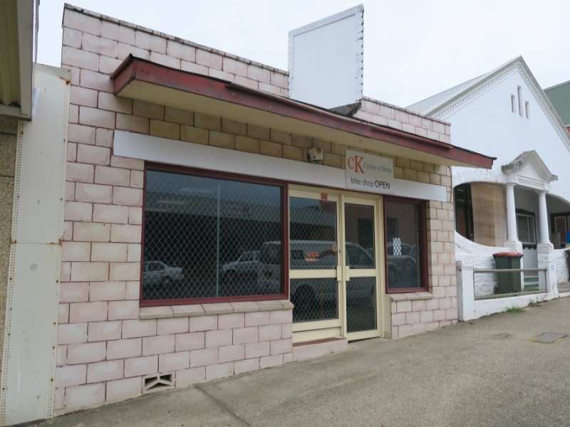 30 Wallace Street, Macksville, NSW 2447