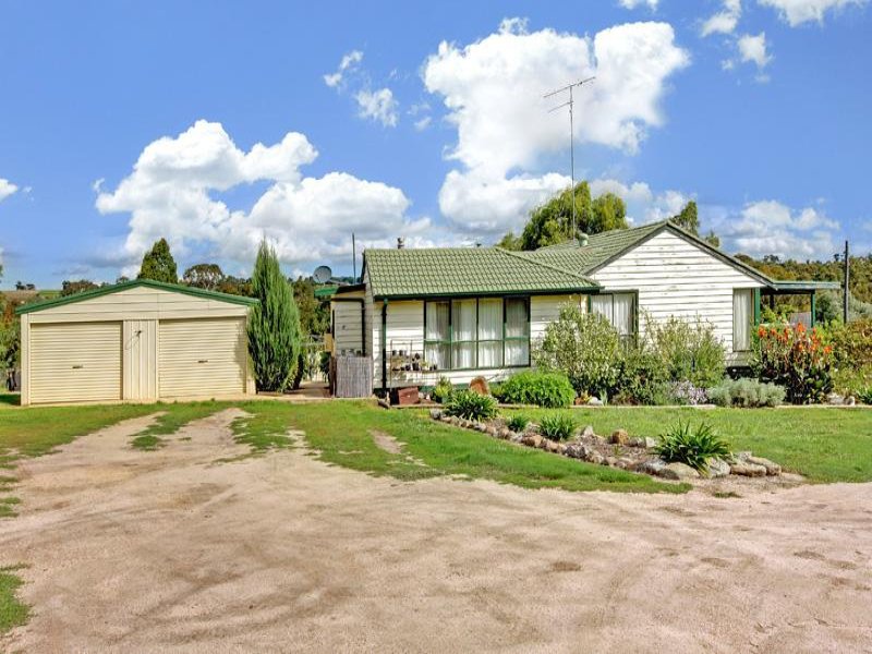 2 Mollison Street, Pyalong, VIC 3521