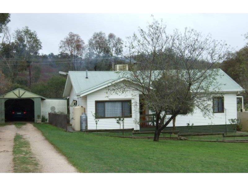 8 Barakee Court, Wangandary, VIC 3678