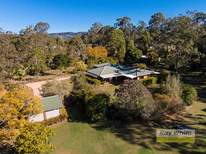 15 Greenwood Cres, Samford Valley, QLD 4520