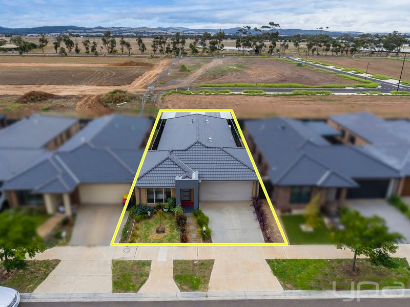 62 Lancers Drive, Harkness, VIC 3337