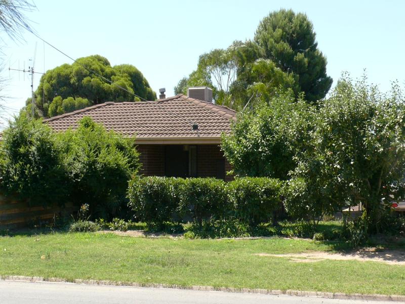 Property 107123286, Echuca, Vic 3564 Property Details