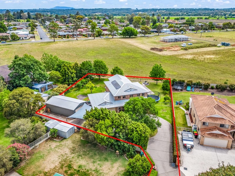 8 Ardersier Drive, Singleton, NSW 2330 House for Sale