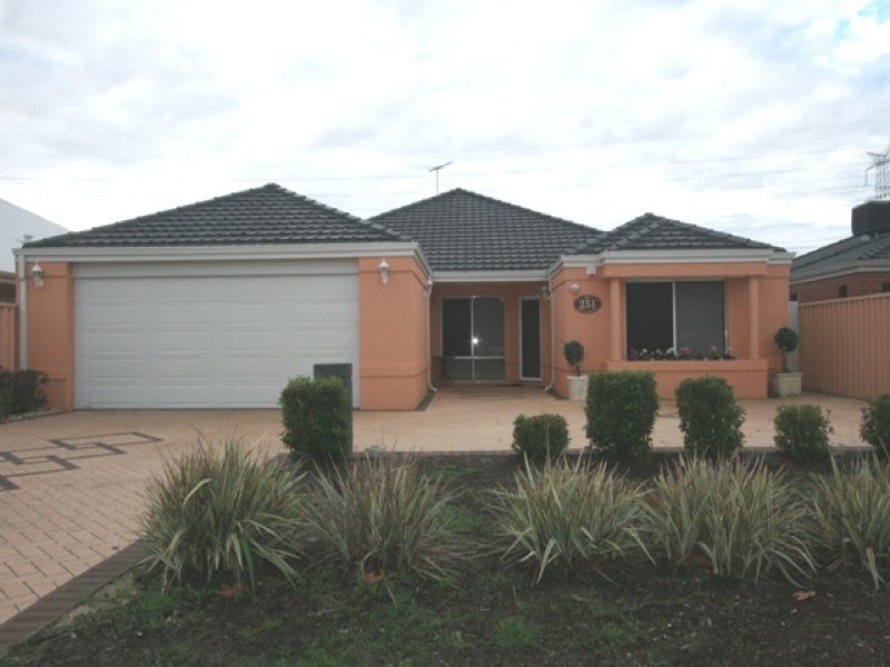 251 Springs Drive, Springs, WA 6063