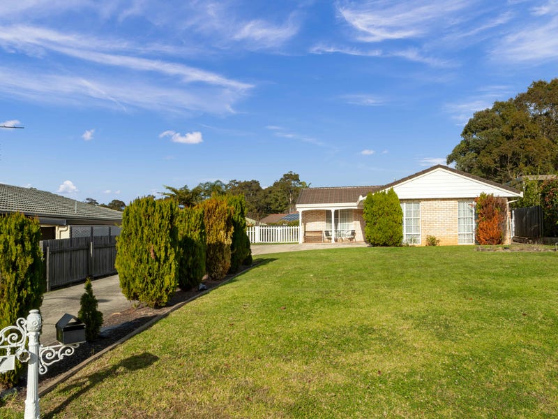 11 Sunshine Bay Road, Sunshine Bay, NSW 2536 House for Sale