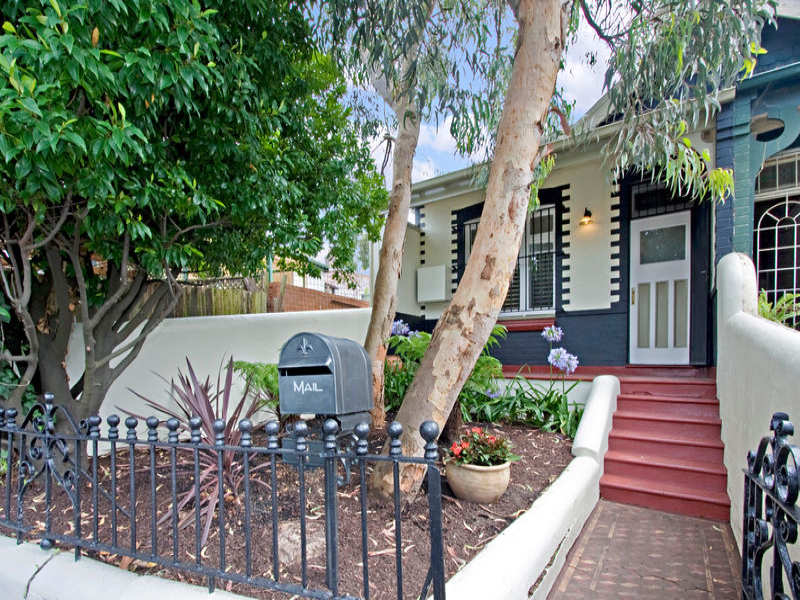 11 Copeland Avenue, Newtown, NSW 2042