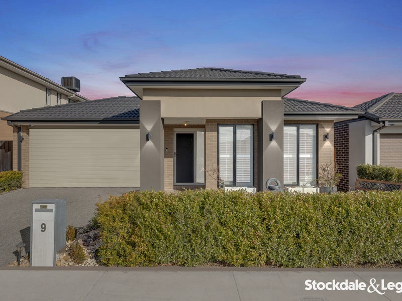 9 Totterdown Way, Werribee, Vic 3030 House for Sale